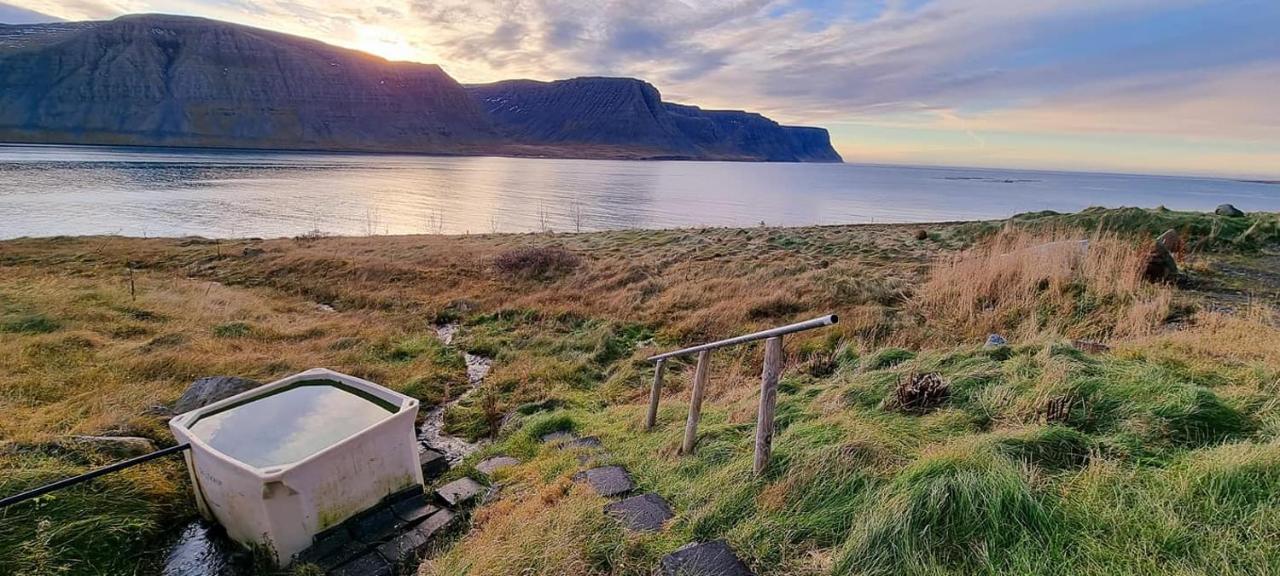 Dixon Cabin Nr. 4 / Dixon Sumarhus Nr. 4 Talknafirthi Villa Talknafjordur Kültér fotó